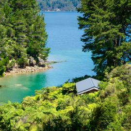 Tawa Cove Cabins, hotel in Endeavour Inlet