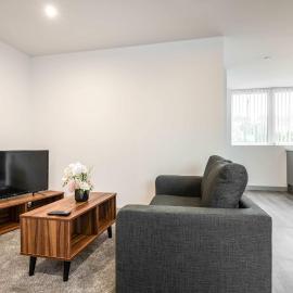 Modern & Bright 1 Bedroom Apartment in Yeadon
