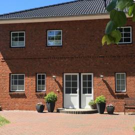 FeWo Ostsee Oldenburg Holstein Garten und Carport