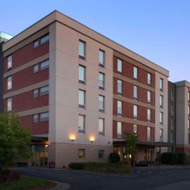 Home2 Suites by Hilton Greensboro Airport, NC, ξενοδοχείο σε Friendship