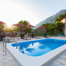 House Tonci, hotel a Tučepi