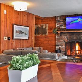 Tanglewood Vista - Great Group Ski Home Close to Mountain, Hot Tub, Sauna, Ski Rental Ticket Deals!