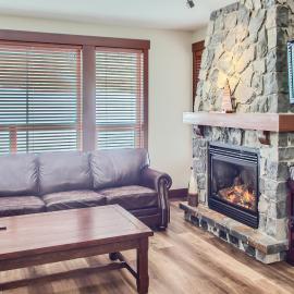 Stonegate Resort Unit C202, hotel in Big White