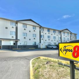 Super 8 by Wyndham Bloomington Normal, hotel i Bloomington