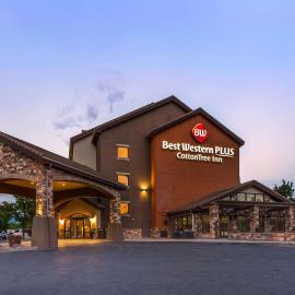 Best Western Plus Cotton Tree Inn, hotel din Sandy