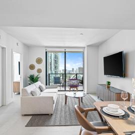 New Luxury 26th Floor Apartment in the heart of Miami