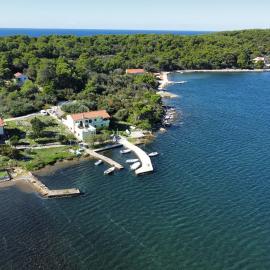 Apartments by the sea Veli Rat, Dugi otok - 438, Hotel in Veli Rat