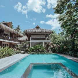 Caracoa Resort, hotel u gradu General Luna