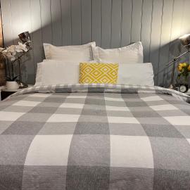 The Coachhouse - studio apartment, hotel in Goulburn