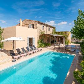 Villa La Corbaia by Sealand Villas, ξενοδοχείο σε Artá
