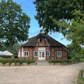 Idyllischer Erholungsurlaub im Historischen Bauernhaus auf der Prinzeninsel Plön, hotel a Plön