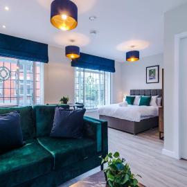 Elysée Suites - Spacious Studio in Southport, hotel in Southport
