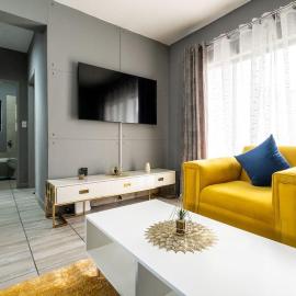 Explore this stylish apartment in Fourways, Sandton