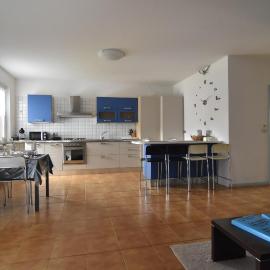 Appartamento Da Romina con parcheggio gratuito، فندق في سانزينو
