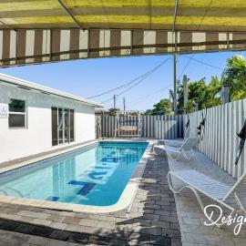 Studio wpool patio walk to beach