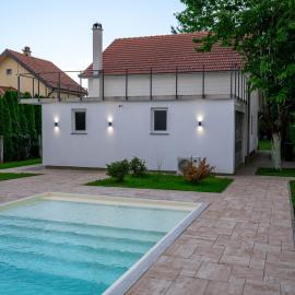 One24 House, hotel in Čortanovci