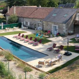 Luzillé에 위치한 호텔 Sans Souci Bed and Breakfast with Luxe Heated Pool