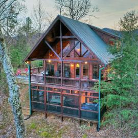 Nearby hikes + a hot tub! - Appalachian Sunrise