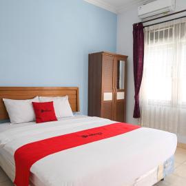 RedDoorz at De'balcon Accomodation Kuta Bali