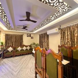 Modern Luxe Haven, hotel in Siliguri