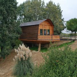 La Barca nel Bosco di Cascina Papa Mora, hotel em Cellarengo