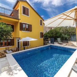 Gorgeous Home In Selce