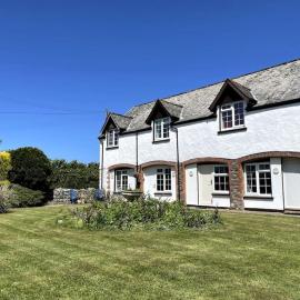 Marigold Cottage, hotel in West Down