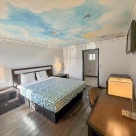 Super 7 Motel - Anaheim Packing District & Disneyland