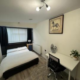 Rooms in Surrey โรงแรมในLaleham