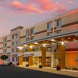 Best Western Plus North Shore Hotel, khách sạn ở Danvers