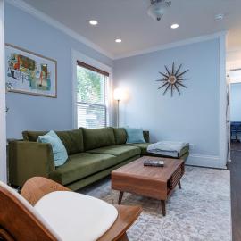 Fully-stocked Kitchen, AC, WiFi, WD, Near Baseball and Downtown, Hotel in Oneonta