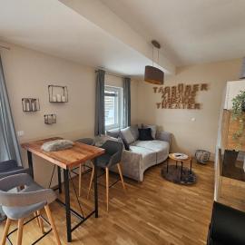 Apartment Leibnitz im Zentrum nahe am Bahnhof und der Südsteirischen Weinstrasse, хотел в Лайбниц