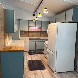 Executive Housing Central To All Area Attractions! Grandma's 2, Hotel in Lake Ann
