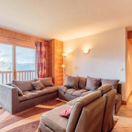 Appartement ski-in/ski-out 4 chambres, 8 pers, parking couvert, WiFi - FR-1-352-82