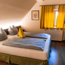 Noon Mirch Hotel Restaurant, hotel a Eching