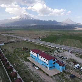 Parasut Village Hotel, hotel u gradu Kargakonmaz