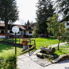 Residence Dei Medici-La casa nel parco, hotel Pescasseroliban