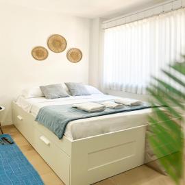 Costa by Hawkins Algeciras - Habitación 3A, hotel in Algeciras