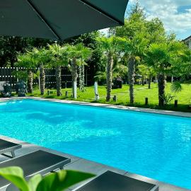 Villa Tropicana Berlin Potsdam, hotel Teltowban