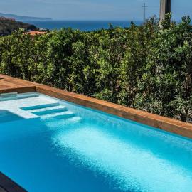 Ocean View Pool Villa Family & Surf in Ericeira, hotel in Ribamar