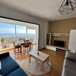 EL PARAISO, Apartamento en Mijas Pueblo con bonitas vistas a la costa y con piscina, מלון במיחאס