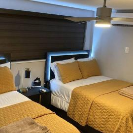 Spacious Private Room Close to Miami Attractions