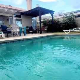 Sunshine Daydream by the Pool and Spa, hotel u gradu 'Indio'