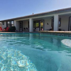 Splendid Vacation Home! Pool, Spa, 2 masters!