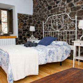 La casa'l cantirín – hotel w mieście Pola de Lena
