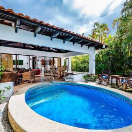 Private Pool Villa & Ocean Views, hotel a Playa Hermosa
