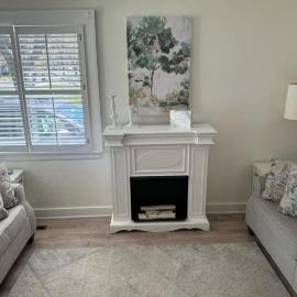 Cozy Neutral Farmhouse, Coffee provided, Relaxation optional, hotel a Muskegon