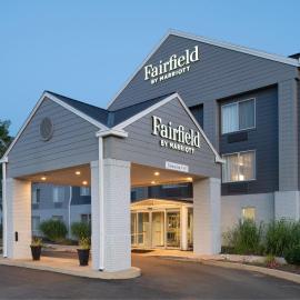 Fairfield Inn & Suites by Marriott Dayton Troy、Troyのホテル