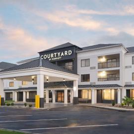 Courtyard Florence South Carolina, מלון בפלורנס