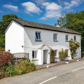 heft view at rose cottage - opp heft restaurant, hotel in Grange Over Sands